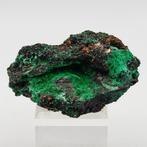 Geode van HARIGE PRIMAIRE MALACHIET in GOETHIET, Italië