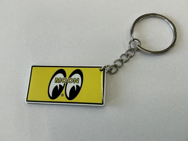 moon eyes yellow  Auto Kentekenplaat Sleutelhanger, Verzamelen, Sleutelhangers, Nieuw, Ophalen of Verzenden