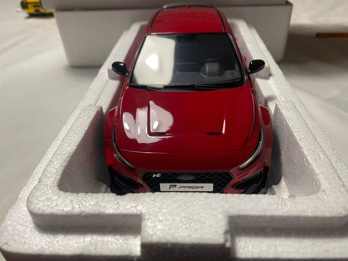 Otto Mobile 1:18 - Modelauto - Hyundai i30 N Prior Design, Hobby & Loisirs créatifs, Voitures miniatures | 1:5 à 1:12