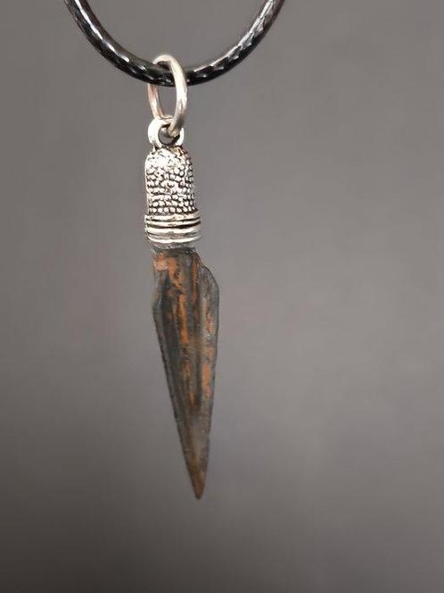 Oud-Grieks Brons pijl  (Zonder Minimumprijs), Handtassen en Accessoires, Antieke sieraden