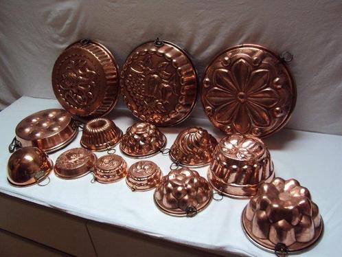 t Magnifique lot de 12 moules a gâteaux et chocolat et, Antiek en Kunst, Antiek | Keukengerei
