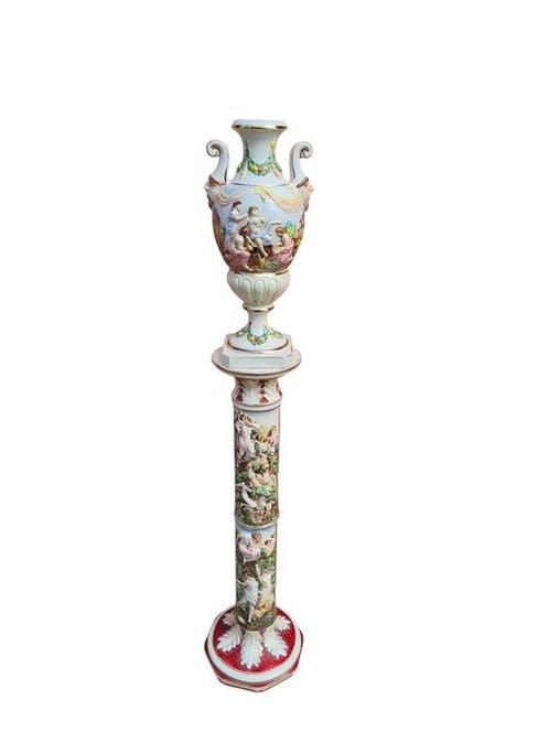 Kolom - Capodimonte - 1970-1980 - Zuil met handbeschilderde, Antiek en Kunst, Antiek | Glaswerk en Kristal