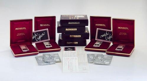 Ronson - Ronson Time Light - Aansteker - Verzilverd -  (4), Collections, Articles de fumeurs, Briquets & Boîtes d'allumettes