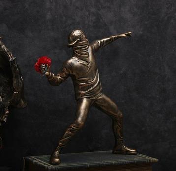 AGA Design - Figurine - after Bansky - Scultura “Flower