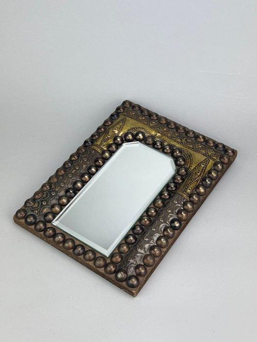 Spiegel - Messing, Metaal - Gedecoreerde metalen lijst, Antiek en Kunst, Curiosa en Brocante