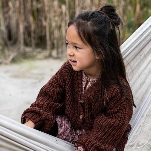 Koko Noko - Vest Burgundy, Kinderen en Baby's, Kinderkleding | Maat 104, Nieuw, Trui of Vest, Ophalen of Verzenden