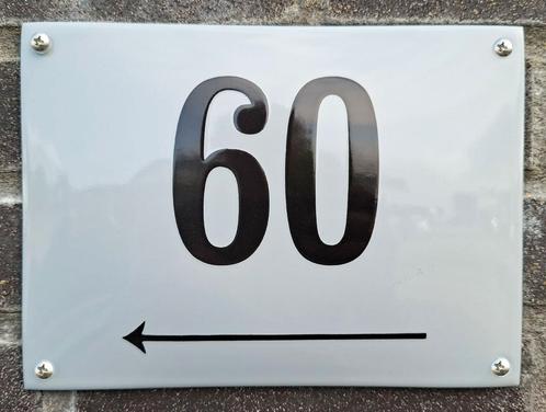 Huisnummerbord met pijl 22x16cm, Verzamelen, Merken en Reclamevoorwerpen, Verzenden