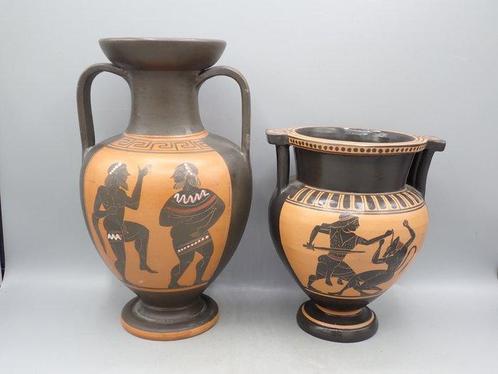 Vaas (2) - Terracotta - Twee replicas van oud-Grieks, Antiek en Kunst, Antiek | Glaswerk en Kristal