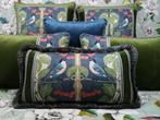 Ensemble doreillers avec tissu « Oiseaux et cerises » de GP
