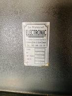 Ancien régulateur / stabilisateur de tension électrique