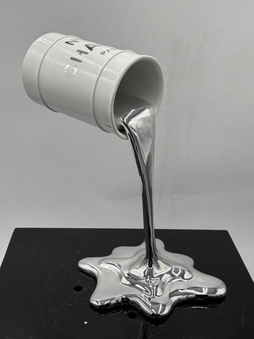 Naor - Pan splash Chanel, Antiquités & Art, Art | Objets design