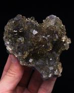 floater fluorietplaat met een zeldzame paarse kleur -