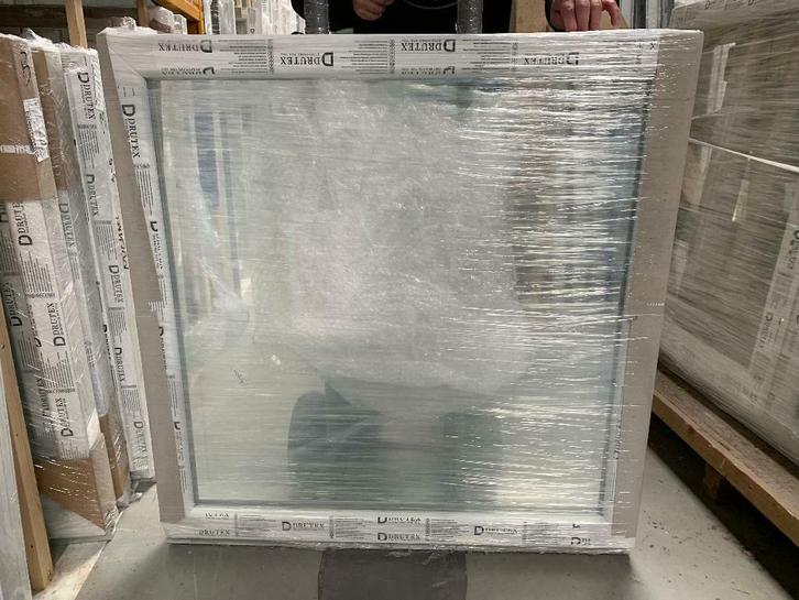 PVC Kunststof Draai&Kiep ramen verschillende BxH in stock!!, Doe-het-zelf en Bouw, Raamkozijnen en Schuifdeuren, Inclusief glas