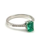 Ring - 18 karaat Witgoud Smaragd - Diamant, Handtassen en Accessoires, Ringen, Nieuw