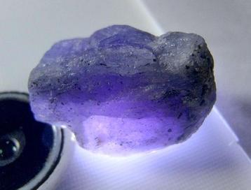 13,5 cts - Tanzanite cristalline naturelle Rugueuse- 2.7 g