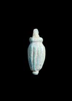 Oude Egypte, late periode Faience Bloemamulet (Zonder
