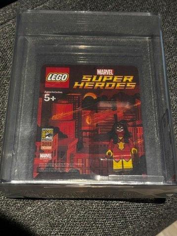 Lego Minifiguur - SPIDERWOMAN GRADE 8.5 - Marvel - LEGO beschikbaar voor biedingen