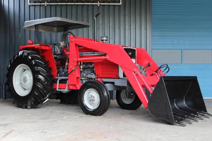 Massey Ferguson 385 2wd voor export, Zakelijke goederen, Landbouw | Tractoren