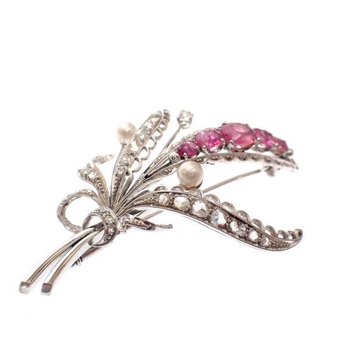 Witgouden florale broche gezet met spinel, parel en diama..., Handtassen en Accessoires, Broches, Overige kleuren, Gebruikt, Met edelsteen