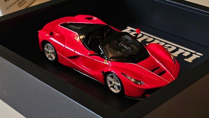 ArtFrames3D - Ferrari - Ferrari LaFerrari Aperta (2017), Hobby en Vrije tijd, Modelauto's | 1:5 tot 1:12