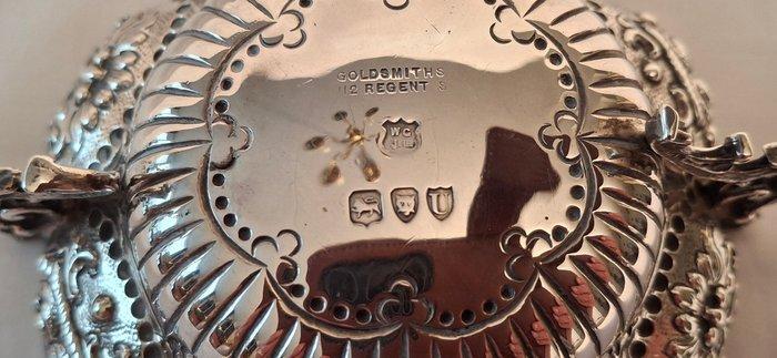 W.G.J. Ltd London - Schaal - 1e gehalte geschulpte zilveren, Antiek en Kunst, Antiek | Zilver en Goud