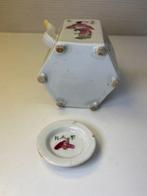 Theepot (2) - Porselein - 2 theepotten Chinees Qing