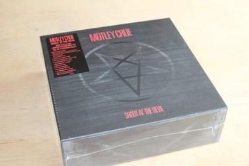 Mötley Crüe - Shout At The Devil • Super Deluxe Edition -