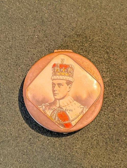 Kist - Messing - Over Edoardo VIII, Antiek en Kunst, Curiosa en Brocante
