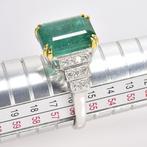 Ring Platina - 6.99ct. tw. Smaragd - Diamant, Nieuw