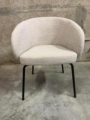 4 Stoffen greige stoelen beschikbaar voor biedingen