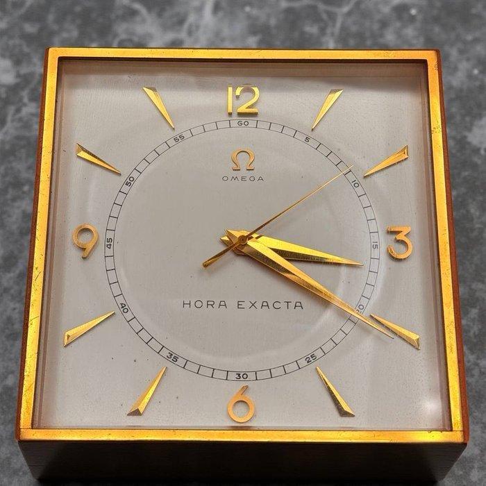 Bureauklok - Omega Watch Co., Bienne, Suiza - Antiek Messing, Antiek en Kunst, Antiek | Klokken