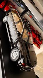 KK-Scale 1:18 - Modelauto - BMW 520i (E39) Touring - Raro -