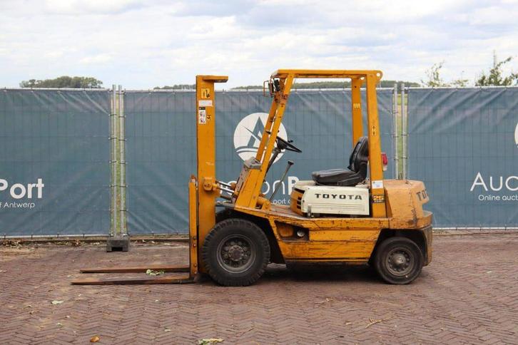 Veiling: Heftruck Toyota 3FD25 Diesel 2500kg 2.5m, Zakelijke goederen, Machines en Bouw | Heftrucks en Intern transport, Ophalen