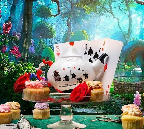 Disney Alice in Wonderland Queen of Hearts Theepot, Collections, Disney, Enlèvement ou Envoi