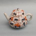 Imari teapot - Porselein - Japan - Midden Edo periode