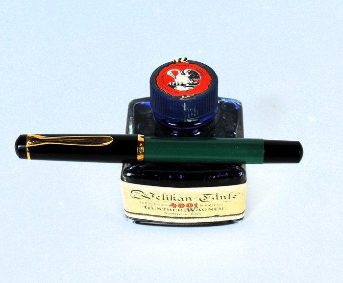 Pelikan - M 150 classic Gunther Wagner + Ink bottle for, Verzamelen, Pennenverzamelingen