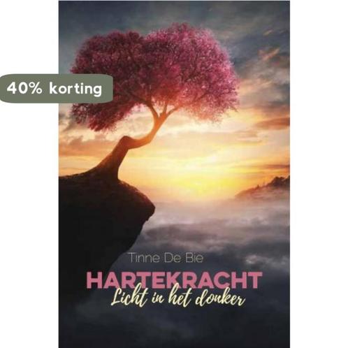 Hartekracht - licht in het donker 9789463897259 Tinne de Bie, Boeken, Esoterie en Spiritualiteit, Zo goed als nieuw, Verzenden