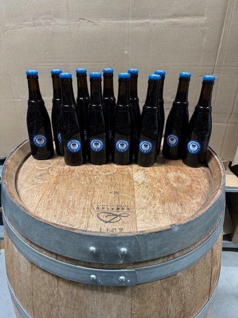 Westvleteren - 8 - 33cl - 12 flessen, Verzamelen, Wijnen