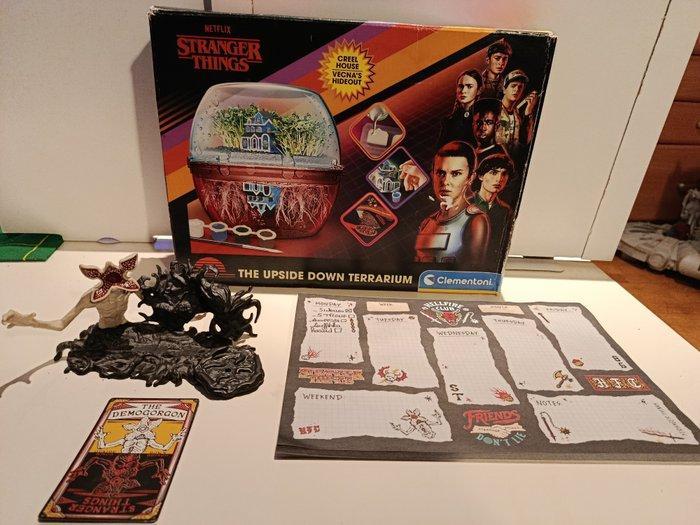 Stranger Things - Clementoni - - Film rekwisiet De Upside, Verzamelen, Film en Tv