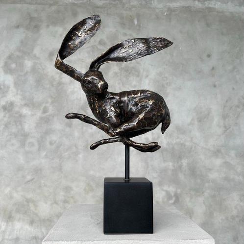 sculptuur, NO RESERVE PRICE - Speckled bronze Rabbit on, Antiek en Kunst, Kunst | Designobjecten