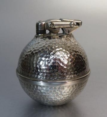 Karl Wieden - Briquet de table - Métal, Collections