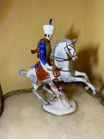Capodimonte - Beeld, Cavaliere a cavallo - 23 cm - Porselein, Antiek en Kunst