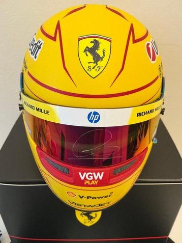Ferrari - Lewis Hamilton - 2025 - Schaal 1/2 helm beschikbaar voor biedingen