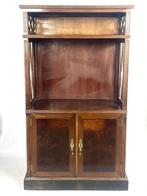 Vitrinekast - Hout, Antiek en Kunst