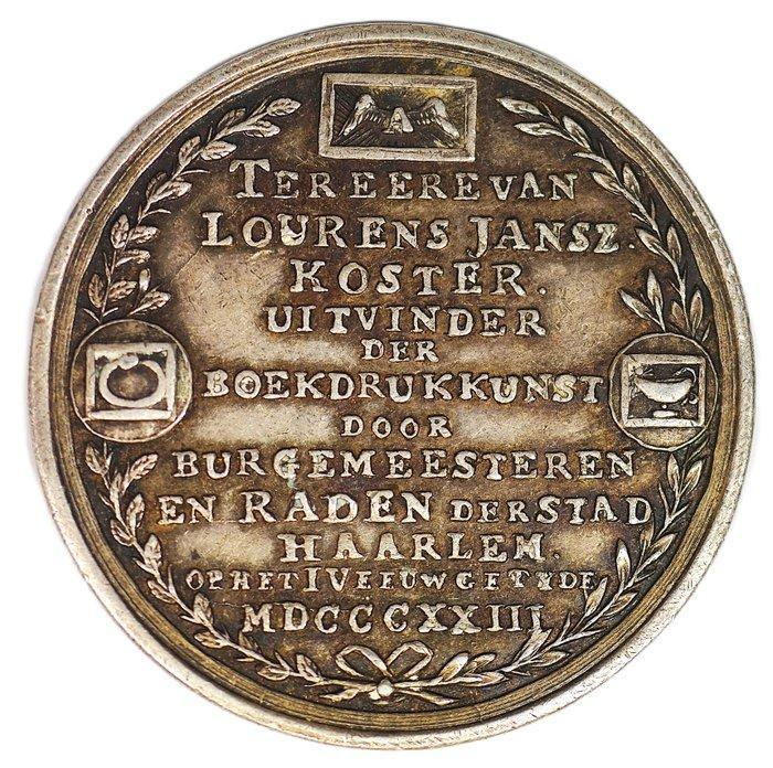 Pays-Bas. Historical Medal 1823 - Fourth Centenary of the, Postzegels en Munten, Munten en Bankbiljetten | Toebehoren