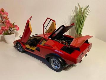 Altaya 1:8 - Voiture miniature - Lamborghini Countach
