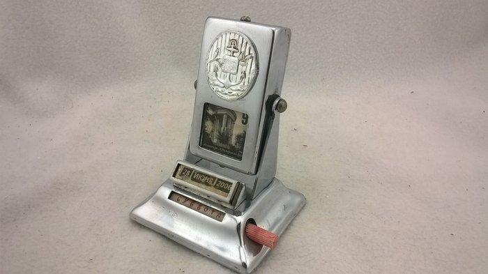 Industriële apparatuur - Sovjet-industriële eeuwigdurende, Antiek en Kunst, Curiosa en Brocante