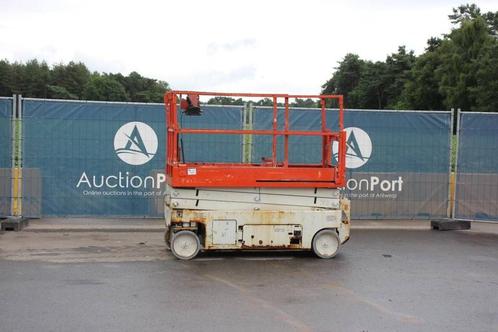 Veiling: Schaarlift Genie GS-2032 Elektrisch 2012, Zakelijke goederen, Machines en Bouw | Liften, Steigers en Ladders, Ophalen