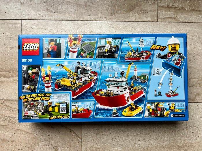 Lego Set - 60109 - City - Fire Boat, Enfants & Bébés, Jouets | Duplo & Lego