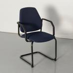 Frontseat vergaderstoel, blauw, sledeframe, Huis en Inrichting, Stoelen, Ophalen of Verzenden, Gebruikt
